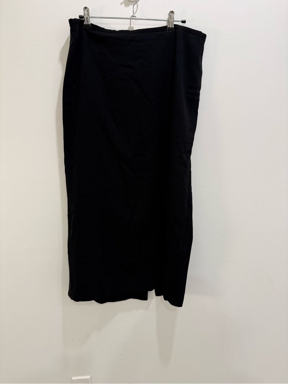 Babaton Black Midi Pencil Skirt